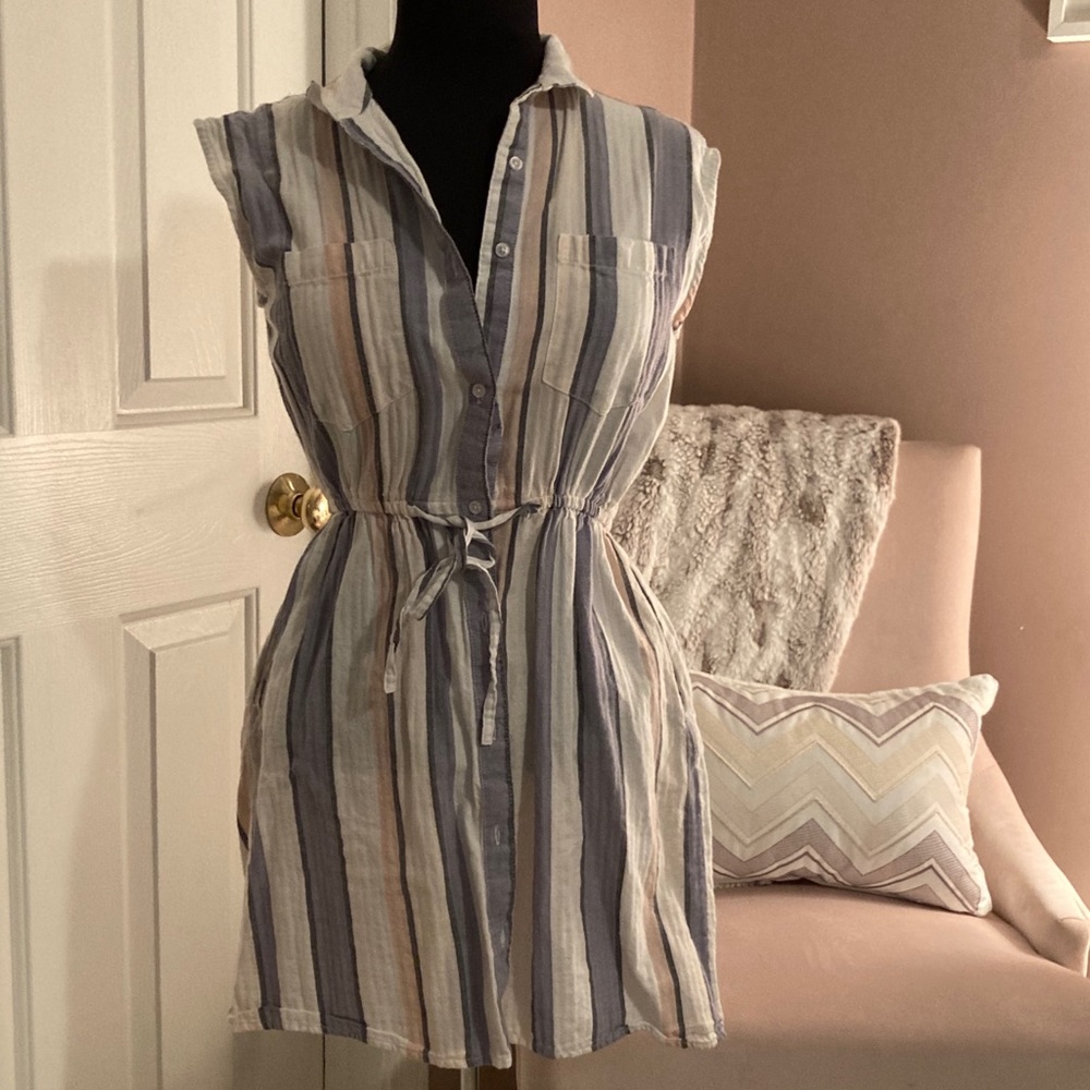 Pink and blue strip front button & tie dress